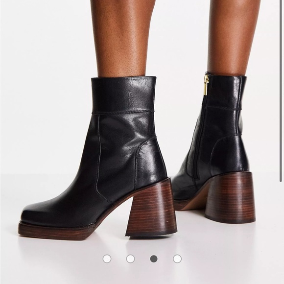 OUT OF STOCK ASOS DESIGN Wide Fit Region leather mid-heel boots in black - Picture 2 of 6